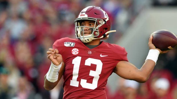 tua-tagovailoa-throw-pro-day
